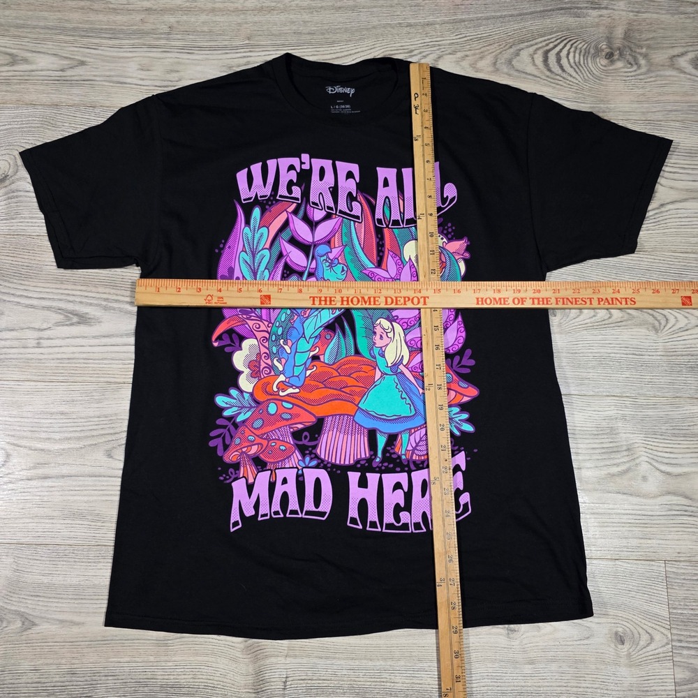 Disney Alice in Wonderland- We're All a Little Mad Here - Men's Size Large - Picture 2 of 4
